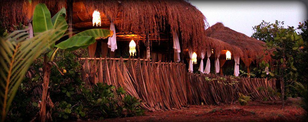 Banyan Tree Yoga Hotel Mandrem Buitenkant foto